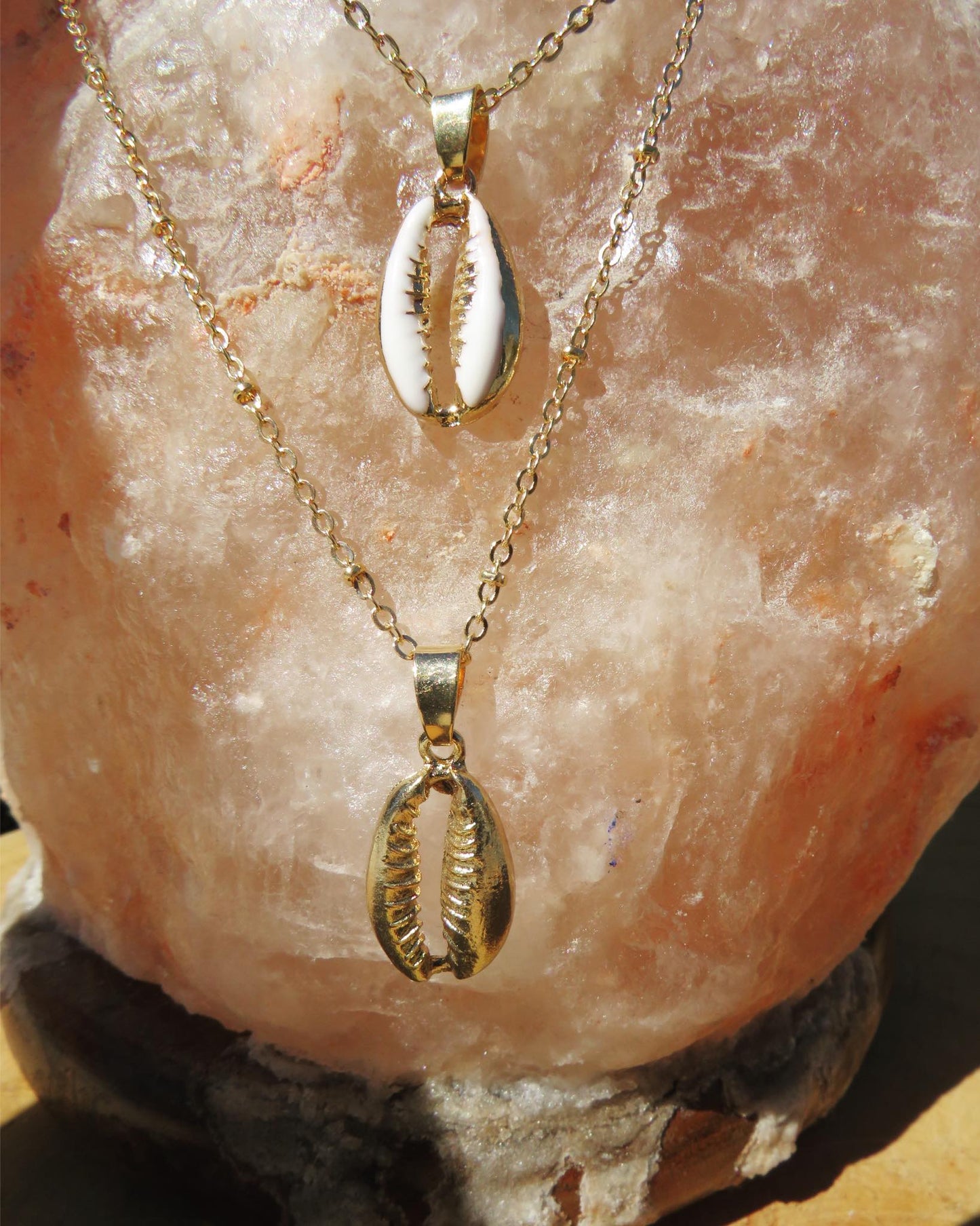 Multilayer Shell Pendant Necklace